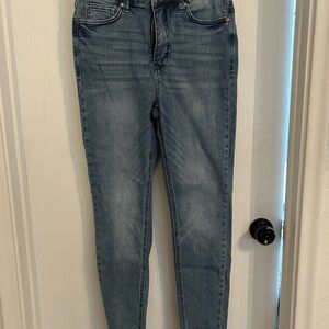 Judy Blue Light Blue Skinny Jeans